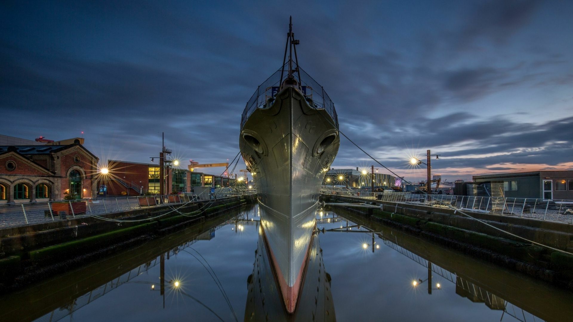 HMS Caroline Stargazing